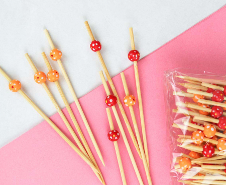 Špajdle na jednohubky DREVENÉ GULIČKY, 120 ks.