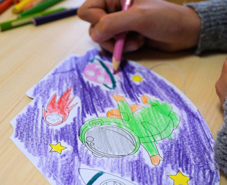 Papierové čiapky omaľovánka (Cosmos), 6 ks.