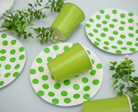 Papierové poháre, jednofarebné, zelená, 270 ml - 14 ks.