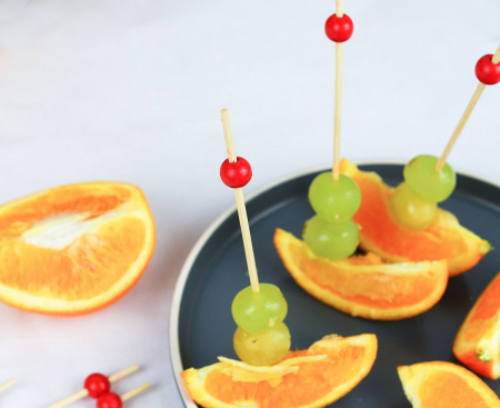 Koktailové špáradlá ČERVENÉ GULIČKY, 24 ks.